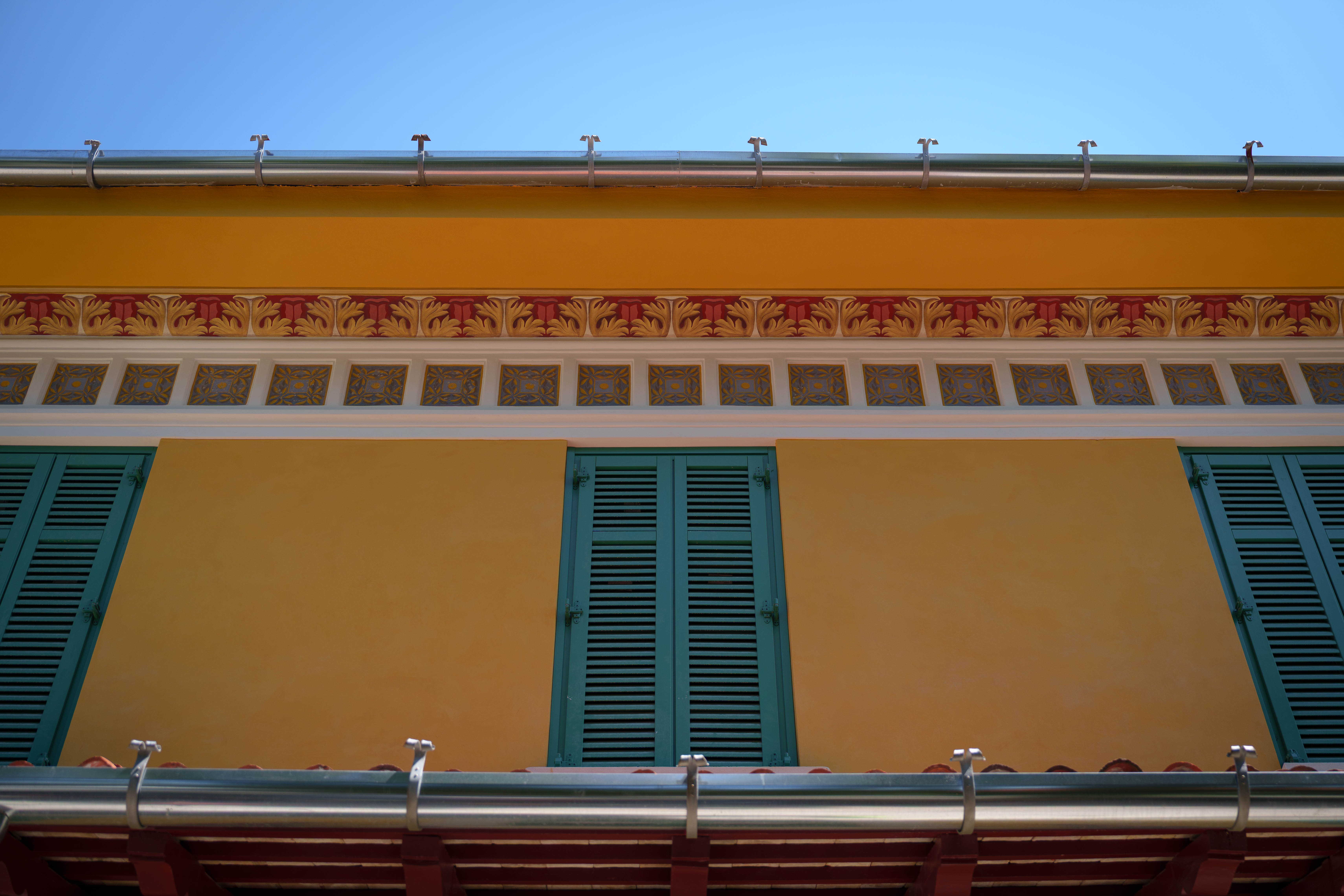 F1 tettoia e decori pittorici